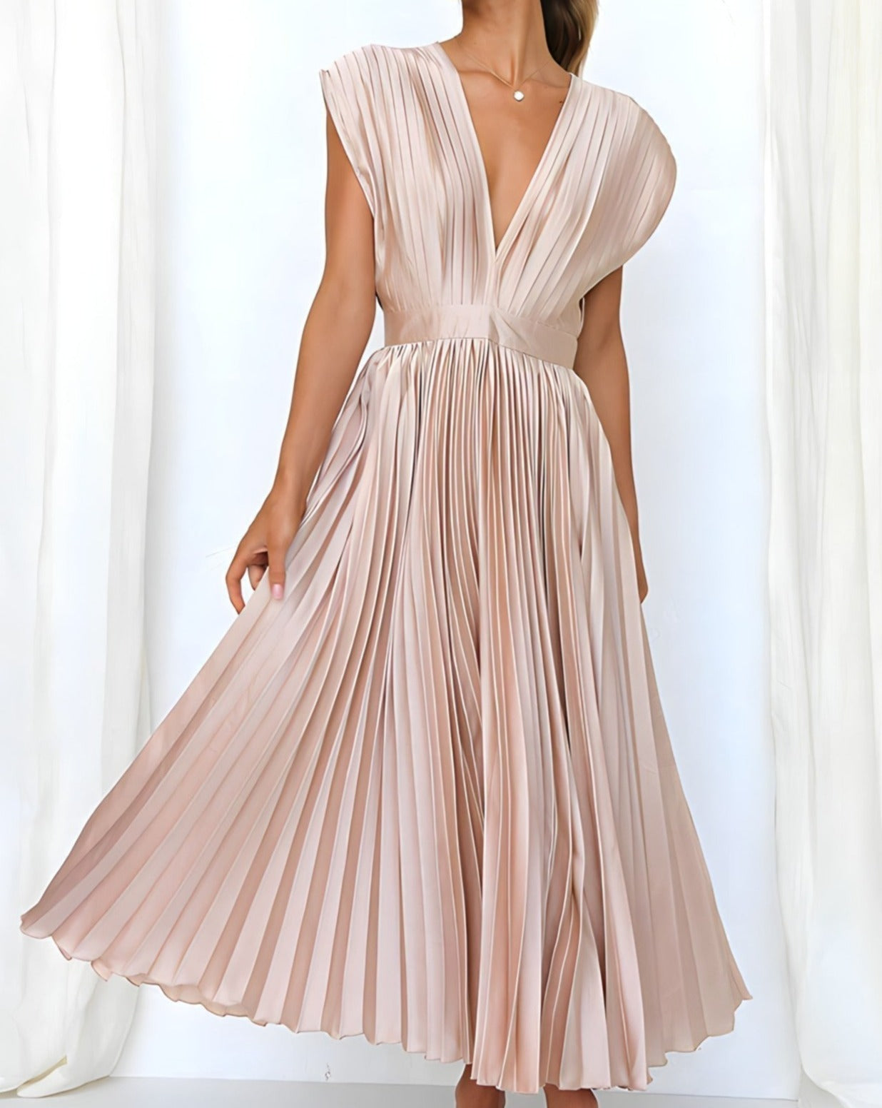 Alira | Sleeveless Pleated Midi Dress